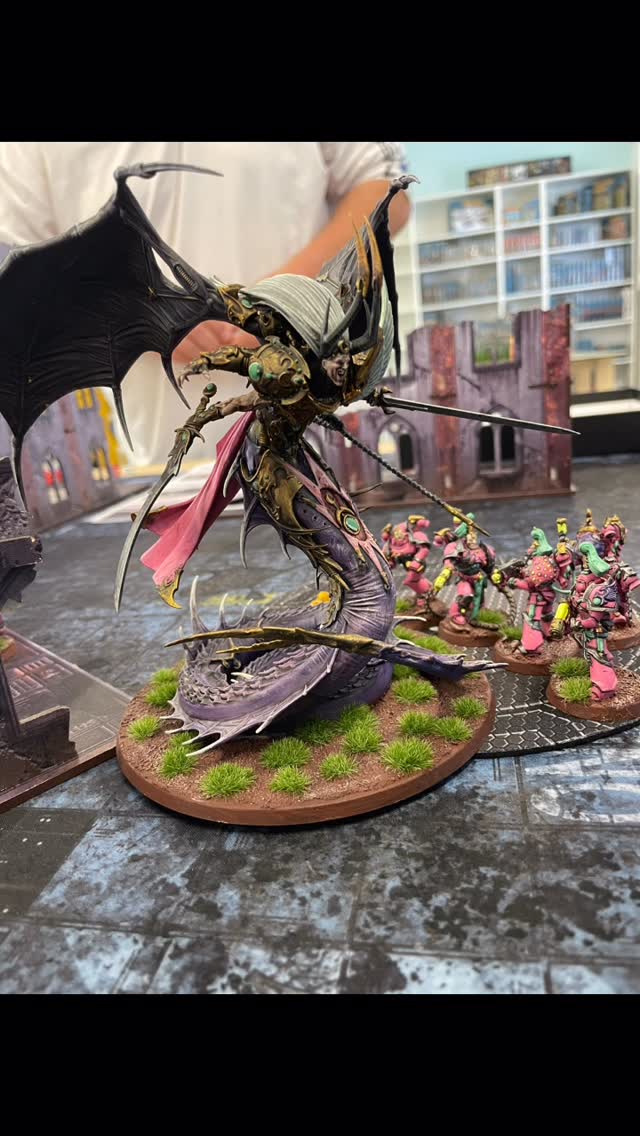 Spielrunde auf einem Tabletop-Tisch